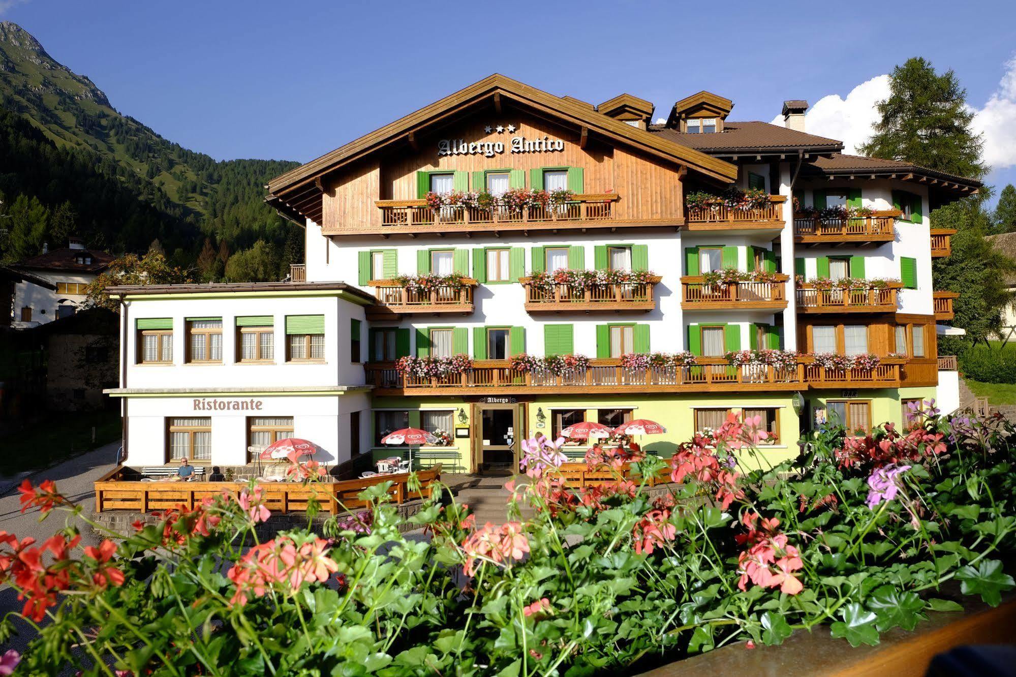 Albergo Antico Предацо Екстериор снимка